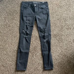 AMERICAN EAGLE Ripped Jeans